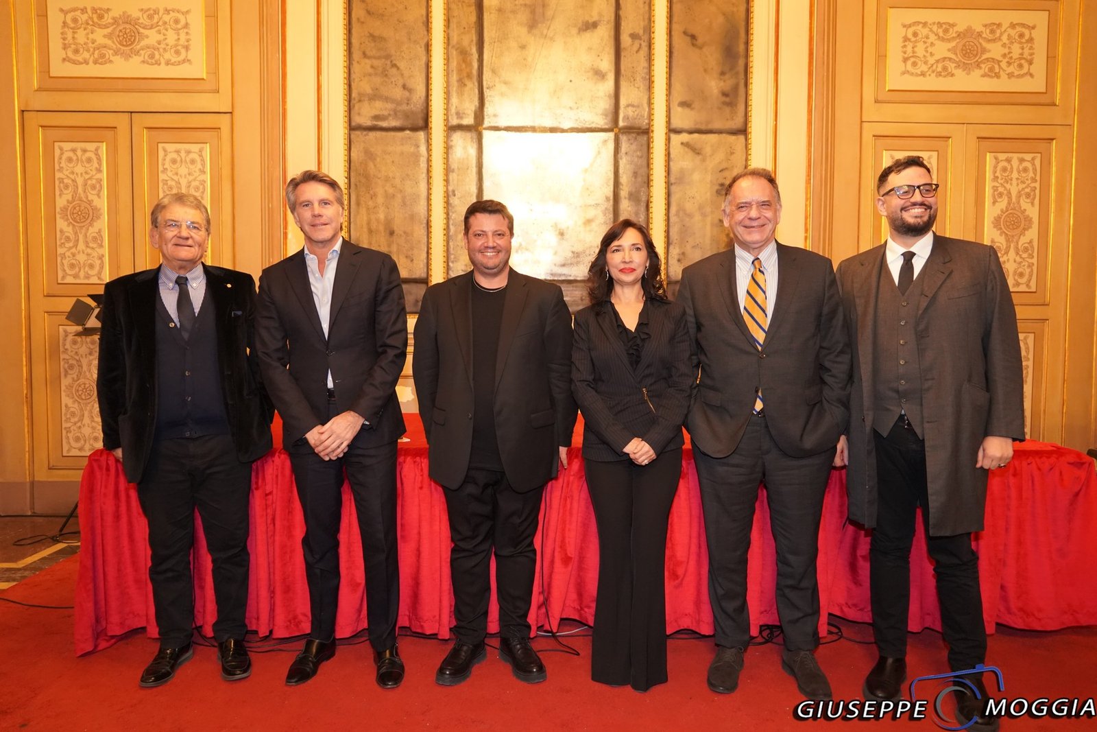 Celebrazione alla grandezza partenopea