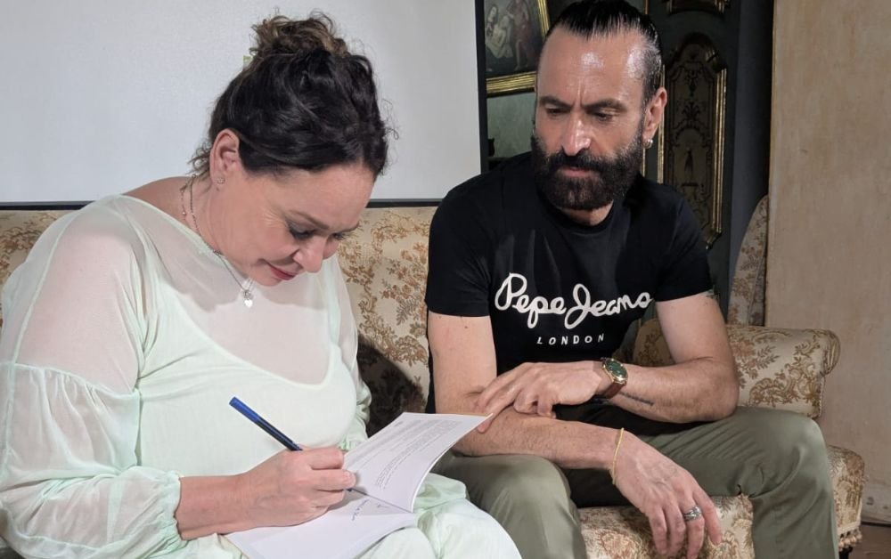 La Zucchi incanta i cuore e le anime