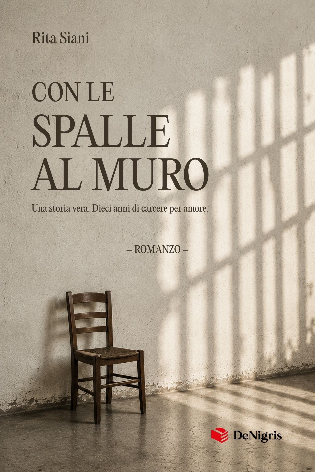 con le spalle al muro